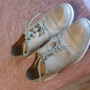 Born leather Oxford Women's Gray Loafers. Gilmore girls/ gossip girl